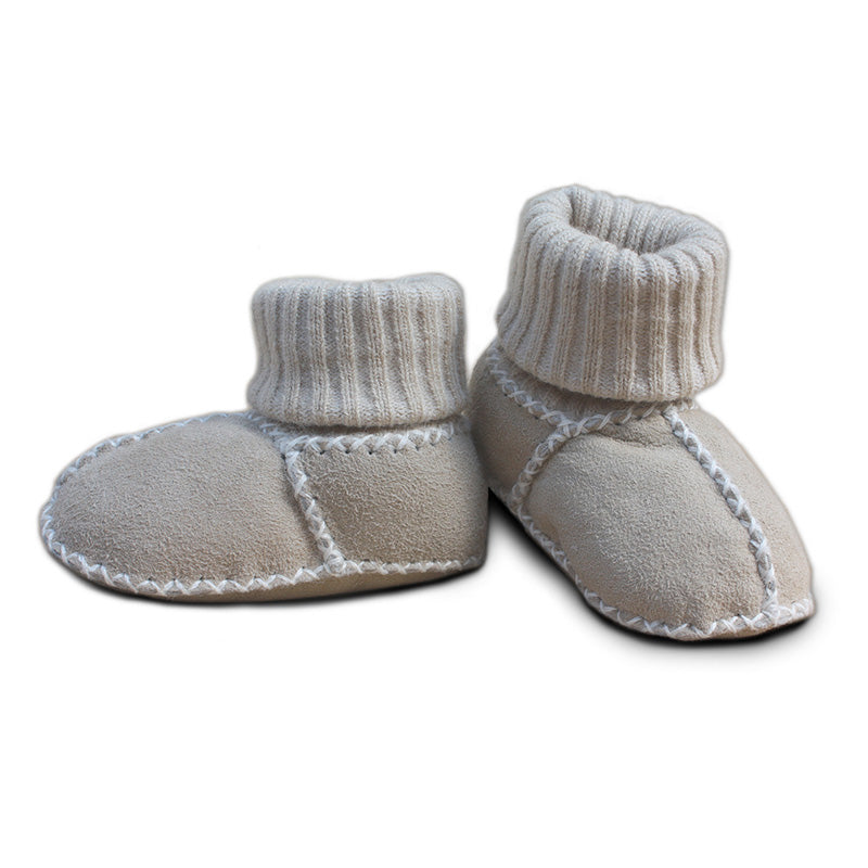 Baby Lammfellschuhe mit Strickbündchen - sand